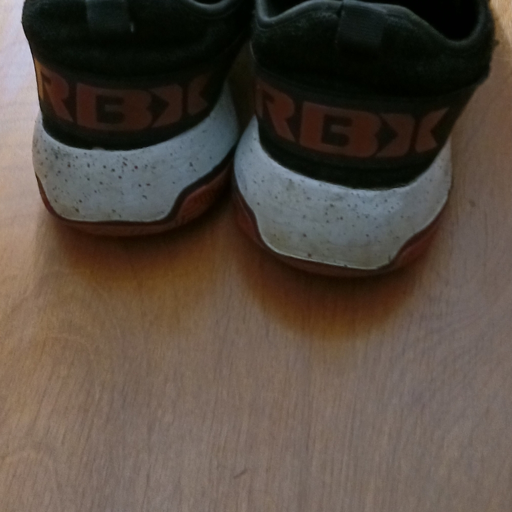 Reebok shoes size 8 men